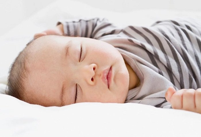 Giấc ngủ của trẻ sơ sinh