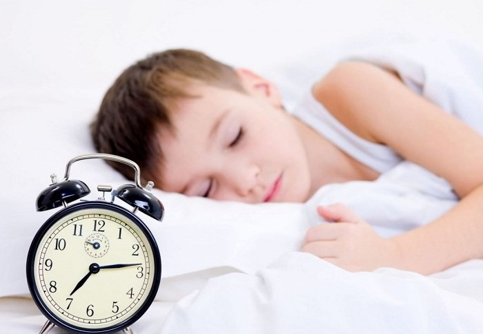 Làm sao để bố mẹ xây dựng thói quen ngủ đúng giờ cho trẻ?
