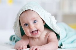 Các mốc phát triển thị giác của bé từ 0-2 tháng tuổi