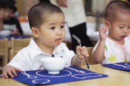 Kỹ năng bàn ăn quan trọng với bé 1-3 tuổi như thế nào | ODP FACTS