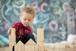 10 việc bố mẹ nên làm để phát triển trí tưởng tượng của trẻ