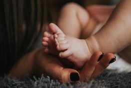 Tìm hiểu hội chứng bàn chân dẹt ở trẻ sơ sinh và trẻ nhỏ