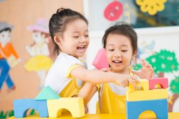 Phương pháp giáo dục sớm Bank Street: Trẻ em là trung tâm