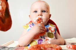 Trẻ mấy tháng ăn được hải sản và 3 nhóm hải sản tốt nhất cho trẻ