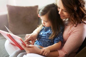 Một số cách giúp trẻ yêu đọc sách từ khi chưa đi học