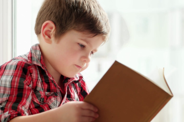 Khả năng đọc sách sớm của bé phát triển như thế nào?