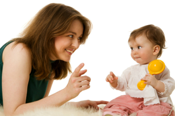 Những cột mốc phát triển kỹ năng giao tiếp của trẻ 1-3 tuổi