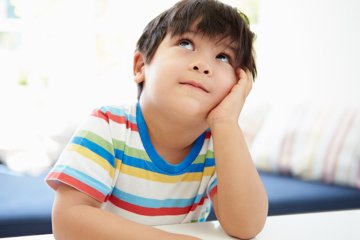 6 cách giúp trẻ phát triển tư duy phản biện