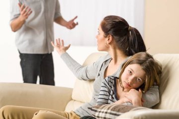 Bố mẹ cần biết: những ảnh hưởng tiêu cực tới trẻ khi bố mẹ ly hôn