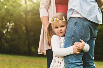 Có đến 3 nhóm trẻ nhút nhát, bố mẹ xem con mình có thể thuộc nhóm nào?