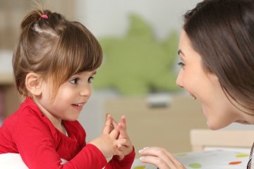 Những điều bố mẹ cần biết về tật nói lắp ở trẻ nhỏ