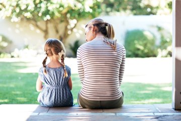 Trẻ mẫu giáo bị bắt nạt (phần 1): Bố mẹ nên chia sẻ với con thế nào?