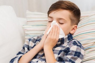 Trẻ mặc ấm có thể giảm nguy cơ bị cảm lạnh?