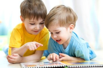 Các cột mốc phát triển kỹ năng đọc của trẻ theo từng độ tuổi