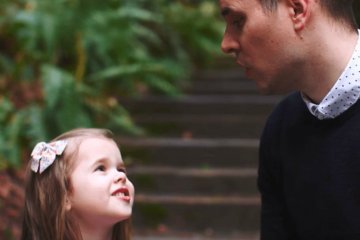 Những cách dạy bé tập nói mà bố mẹ nào cũng nên biết