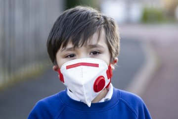 COVID-19 và trẻ em: Những điều bố mẹ nên biết