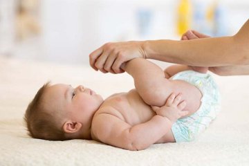 Trẻ sơ sinh đánh rắm nhiều - bình thường hay bất thường?