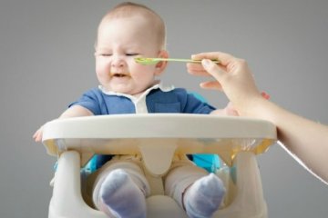 Nguyên nhân trẻ 8 tháng biếng ăn là gì?