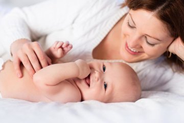 Bảng cân nặng trẻ sơ sinh 2020 cập nhất mới nhất bố mẹ cần biết