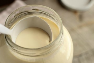 Tác dụng của váng sữa đối với trẻ em là gì?