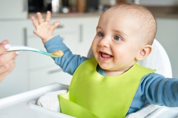 Cách tập cho bé nhai thức ăn hiệu quả