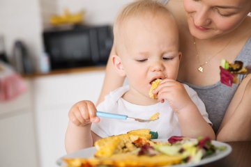 Bánh cho bé ăn dặm cách sử dụng bánh ăn dặm hiệu quả