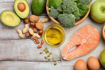 Trẻ bị vảy nến kiêng ăn gì để ngăn chặn sự phát triển của bệnh?