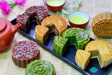 Cho bé ăn bánh trung thu quá nhiều: lợi bất cập hại