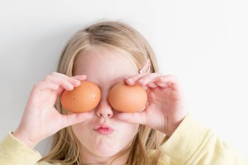 Dạy bé nấu ăn: lợi ích và cách dạy bé nấu ăn hiệu quả