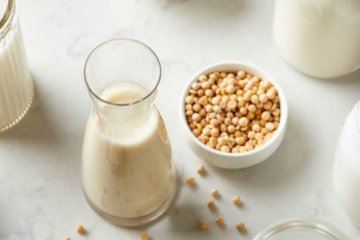 Con trai uống sữa đậu nành có tốt không?