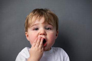 Tìm hiểu về áp xe răng và các phương pháp điều trị áp xe răng cho bé