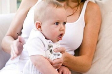 Tiêu đờm cho trẻ nhỏ bằng phương pháp vỗ rung long đờm