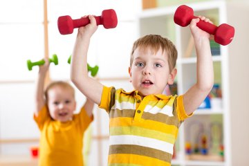 Dạy trẻ thói quen lành mạnh: 6 thói quen bảo vệ sức khỏe cho trẻ