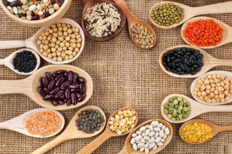 Mẹ đừng bỏ qua các loại ngũ cốc trong thực đơn ăn dặm của bé nhé! trẻ 6 tháng tuổi ăn được những gì, bé ăn dặm với ngũ cốc