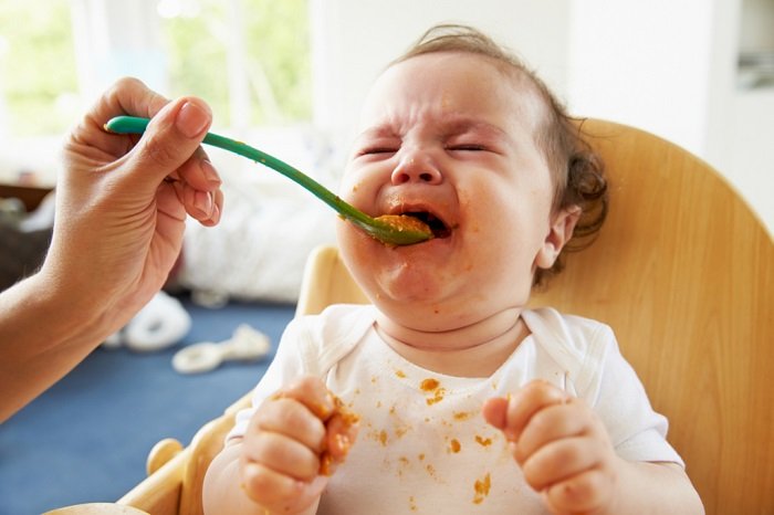 Trẻ bị rối loạn tiêu hóa lười ăn.