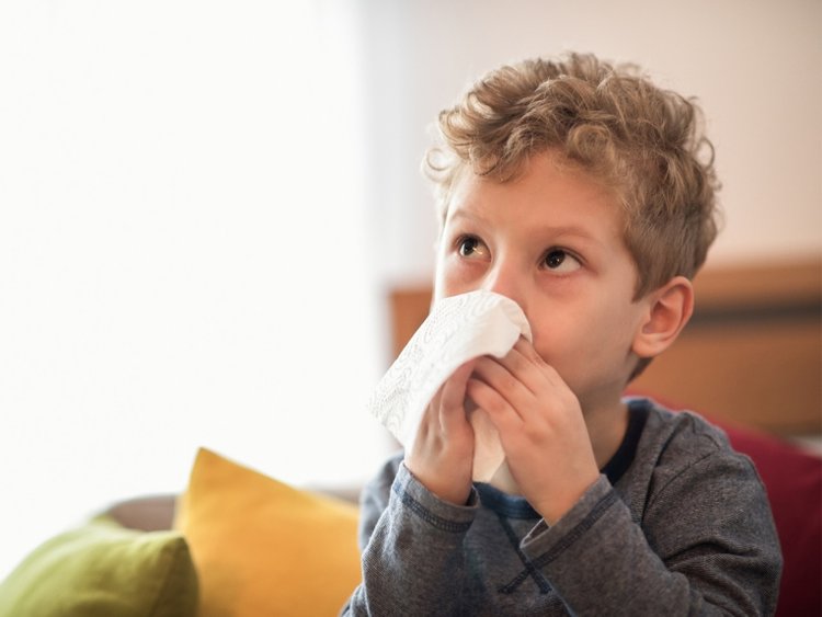 bệnh về đường hô hấp là một trong các bệnh thường gặp ở trẻ vào mùa hè